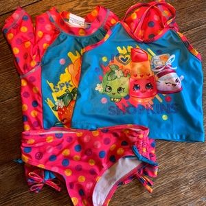 Girl's swim set. Shopkins. Size 6.